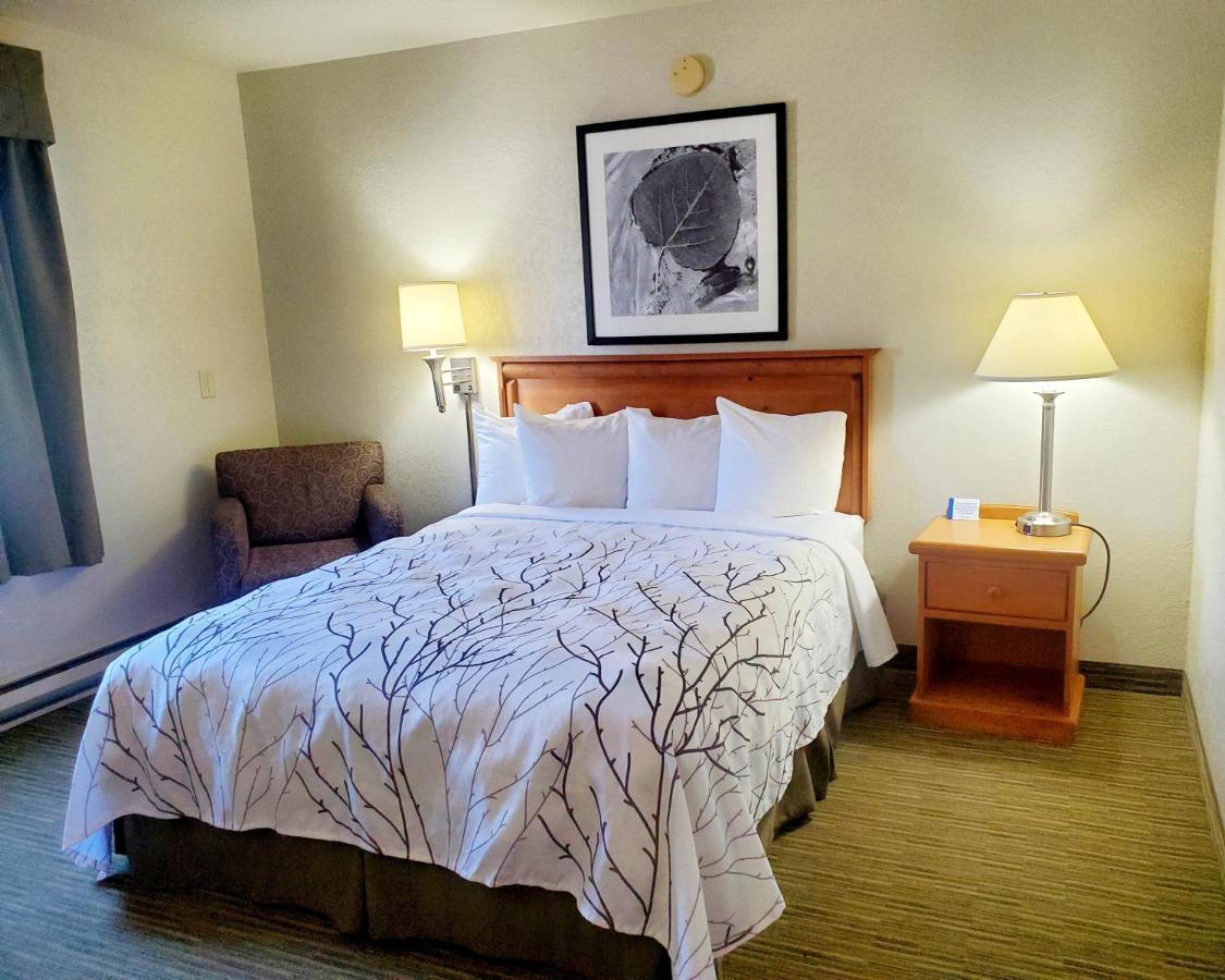 Days Inn And Suites By Wyndham Downtown Missoula-University Экстерьер фото